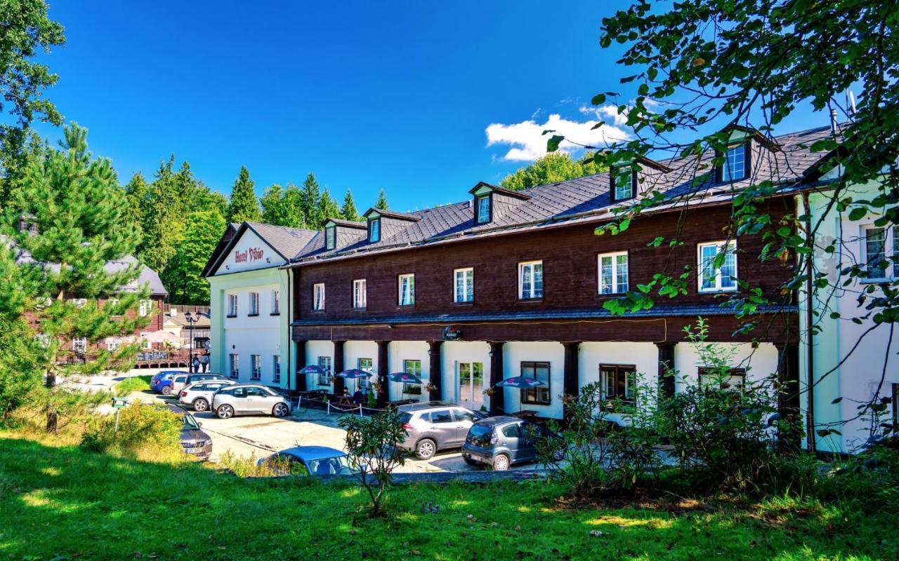 Hotel Dzban Jindrichov Exteriör bild